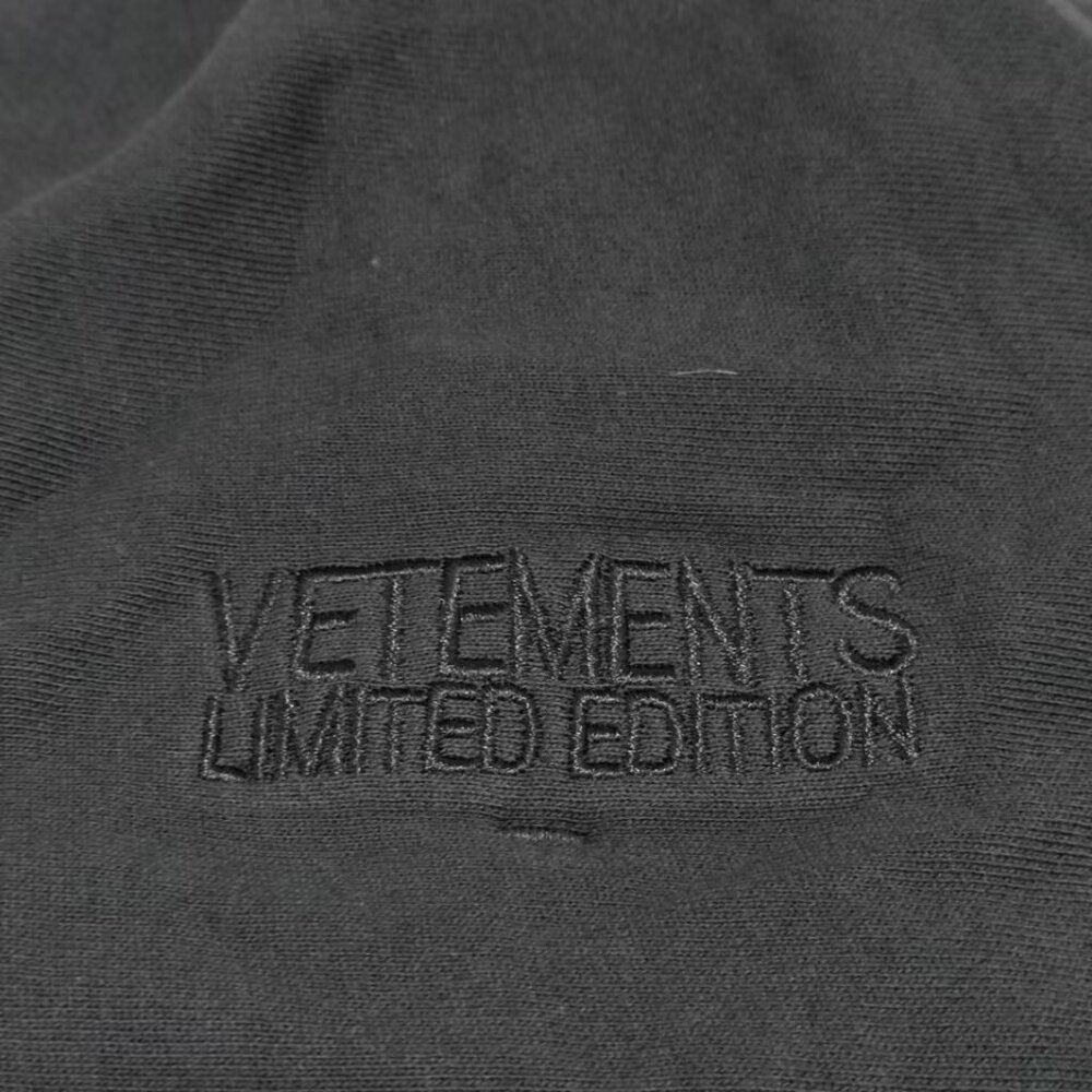 VETEMENTS LIMITED EDITION Washed Black Hoodie - Picture 8 of 8